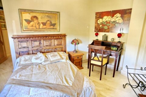 Villa zum Verkauf in Guardamar del Segura, Alicante, Spanien 5 Schlafzimmer, 261 m2 Nr. 180595 - Foto 5