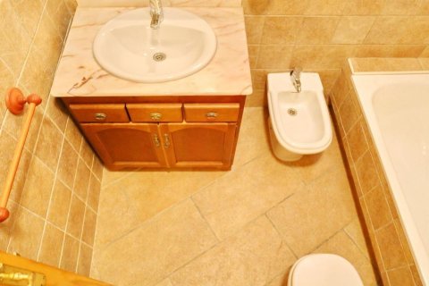 Villa zum Verkauf in Guardamar del Segura, Alicante, Spanien 5 Schlafzimmer, 261 m2 Nr. 180595 - Foto 15