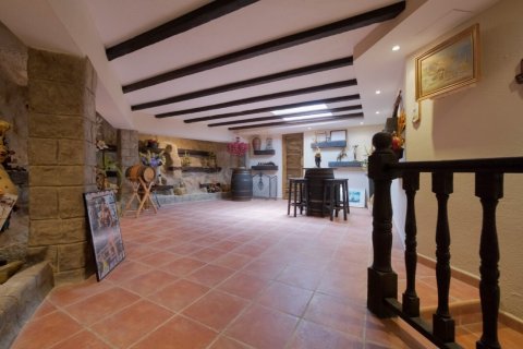 Villa for sale Callosa D'en Sarria, Alicante, Spain 6 bedrooms,  No. 116369 - photo 30
