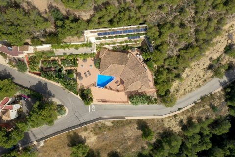 Villa for sale Callosa D'en Sarria, Alicante, Spain 6 bedrooms,  No. 116369 - photo 3
