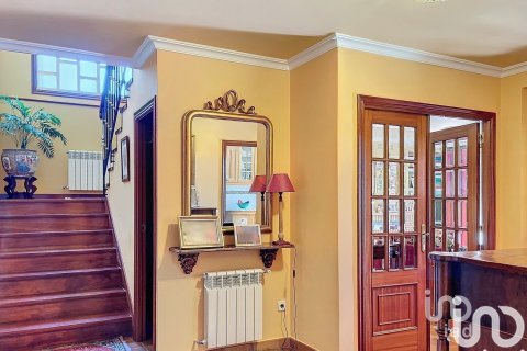 Продажа дома в Понтеведра, Испания 4 спальни, 7100м2 №153937 - фото 12