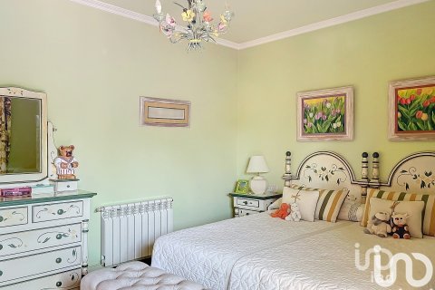 Продажа дома в Понтеведра, Испания 4 спальни, 7100м2 №153937 - фото 15