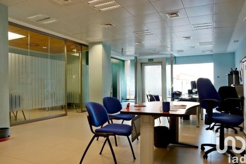 Commercial property for sale in Chiclana de la Frontera, Cadiz, Spain 200 sq.m. No. 153934 - photo 11