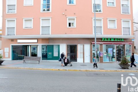 Commercial property for sale in Chiclana de la Frontera, Cadiz, Spain 200 sq.m. No. 153934 - photo 2