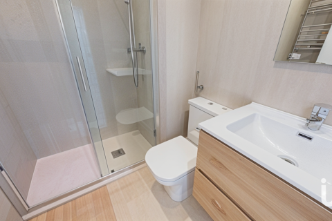 Apartment à vendre à Barcelona, Espagne, 4 chambres, 89 m2 No. 153936 - photo 17