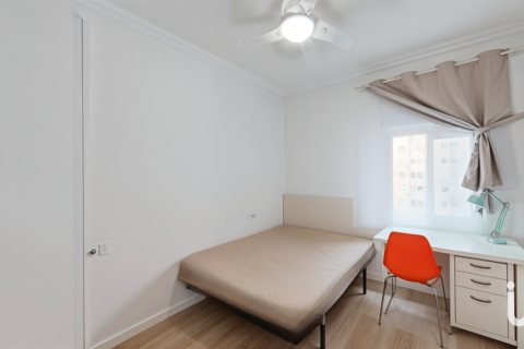 Apartment à vendre à Barcelona, Espagne, 4 chambres, 89 m2 No. 153936 - photo 7