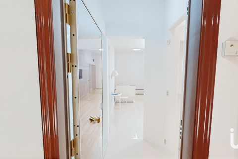 Apartment à vendre à Barcelona, Espagne, 4 chambres, 89 m2 No. 153936 - photo 18