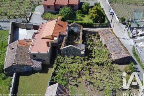 House for sale in Ribadumia, Pontevedra, Spain 4 bedrooms, 208 sq.m. No. 184724 - photo 4