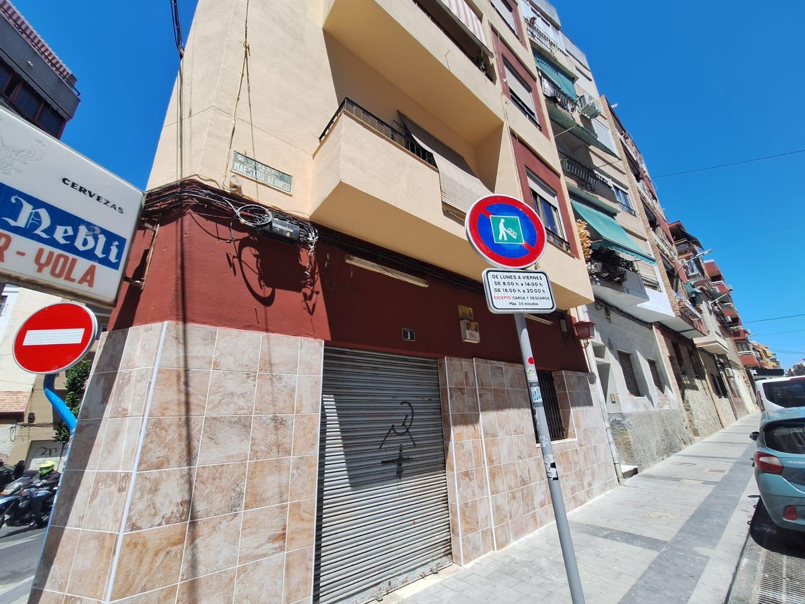 Propiedad comercial en Alicante, España 1 dormitorio, 80 m2 No. 183071