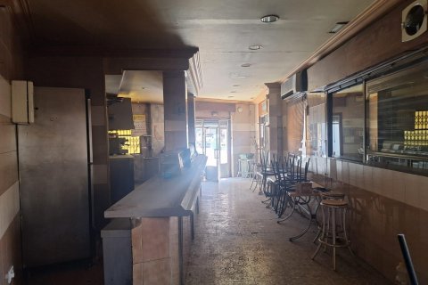 Продажа коммерческой недвижимости в Аликанте, Испания 1 спальня, 80м2 №183071 - фото 9