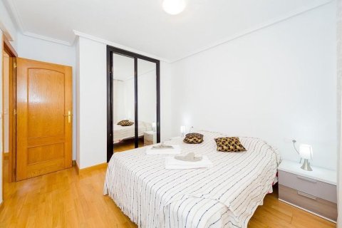 Appartamento in vendita a Torrevieja, Alicante, Spagna 2 camere da letto, 74 mq. N° 183074 - foto 12