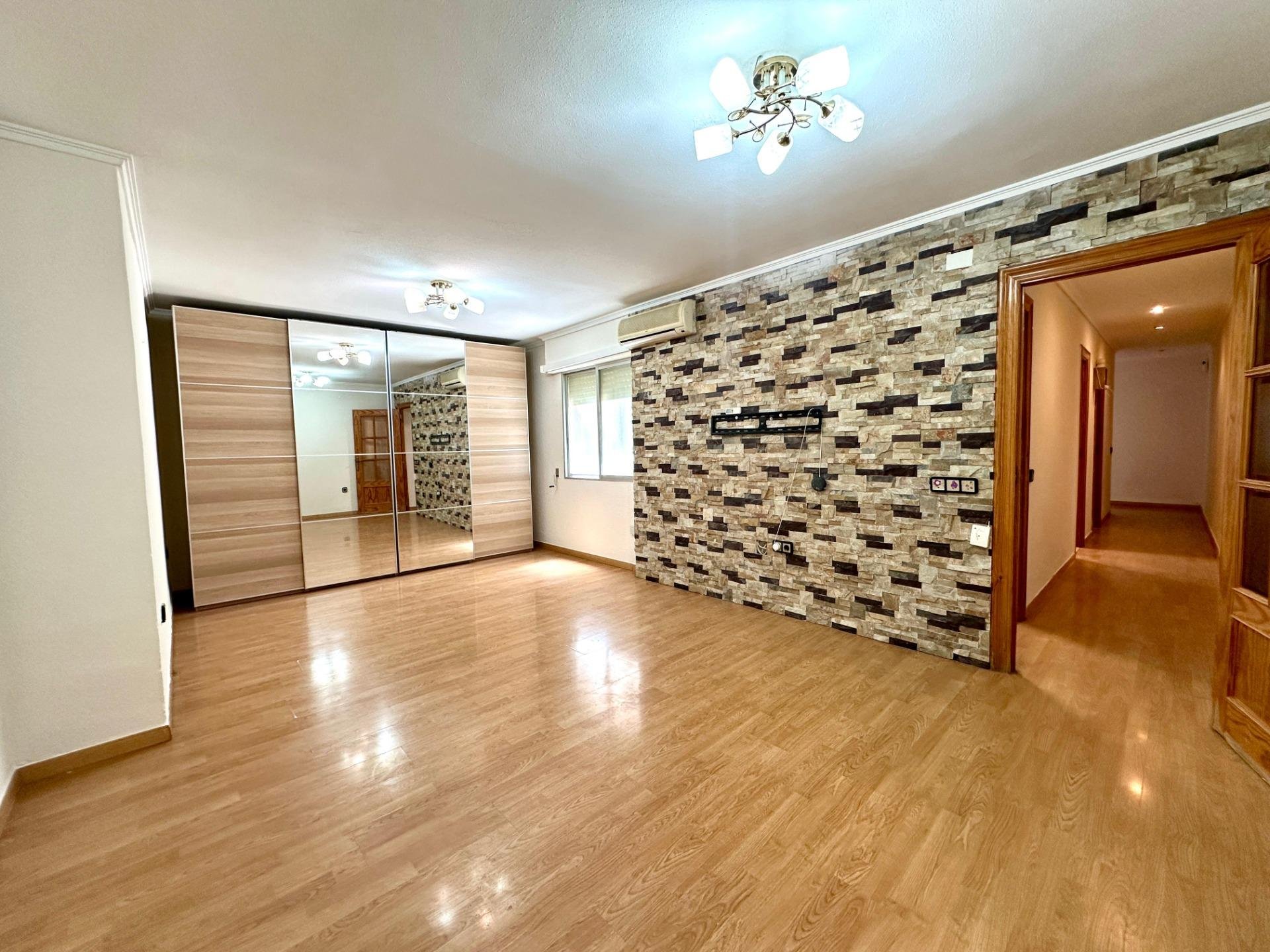 Apartment à Alicante, Espagne 99 m2 No. 183068