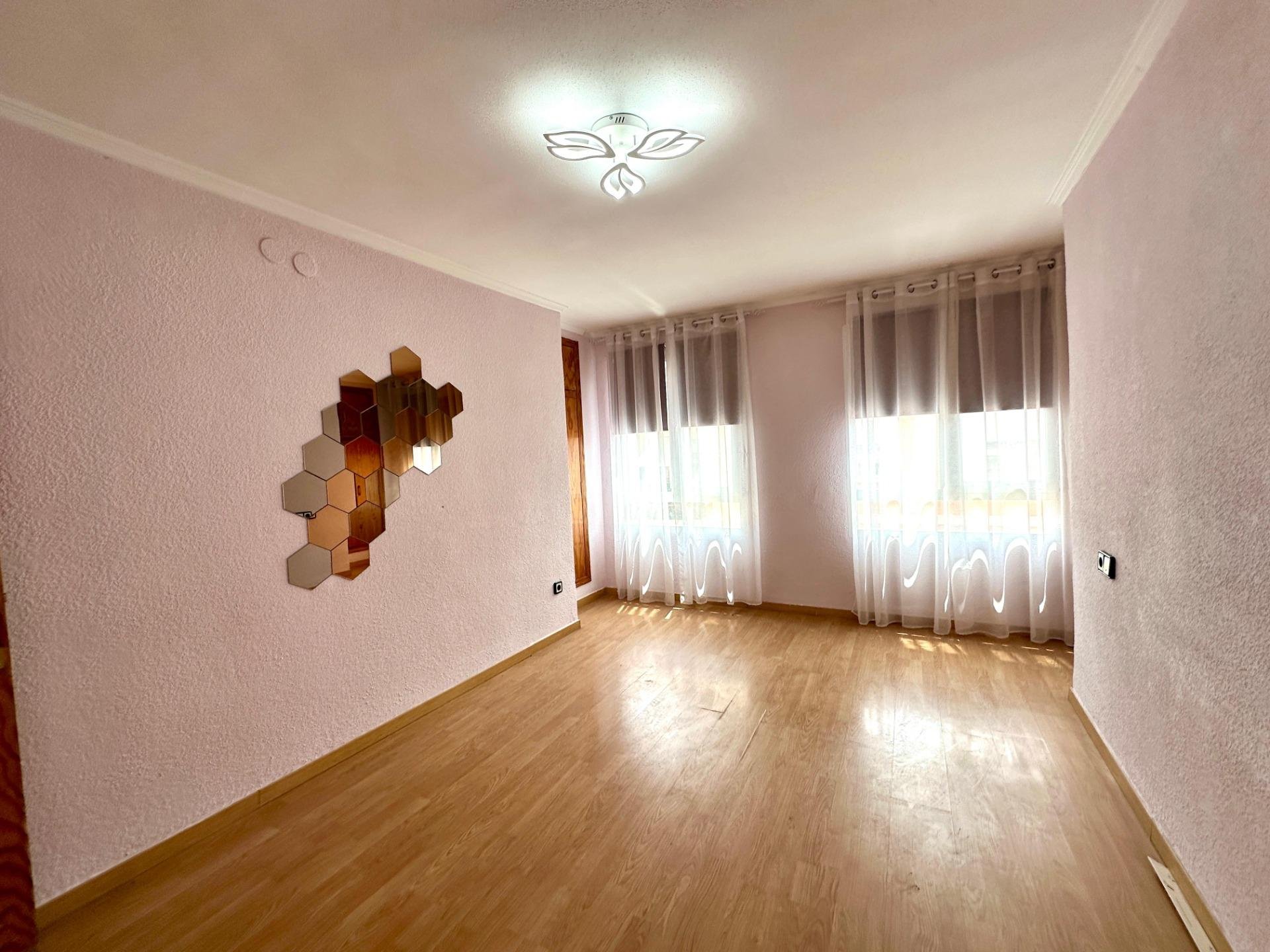Apartment à Alicante, Espagne 99 m2 No. 183068