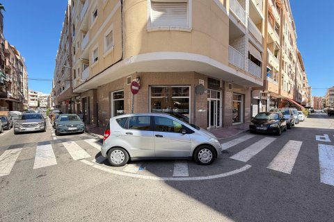 Proprietà commerciale in vendita a Torrevieja, Alicante, Spagna 121 mq. N° 183072 - foto 28