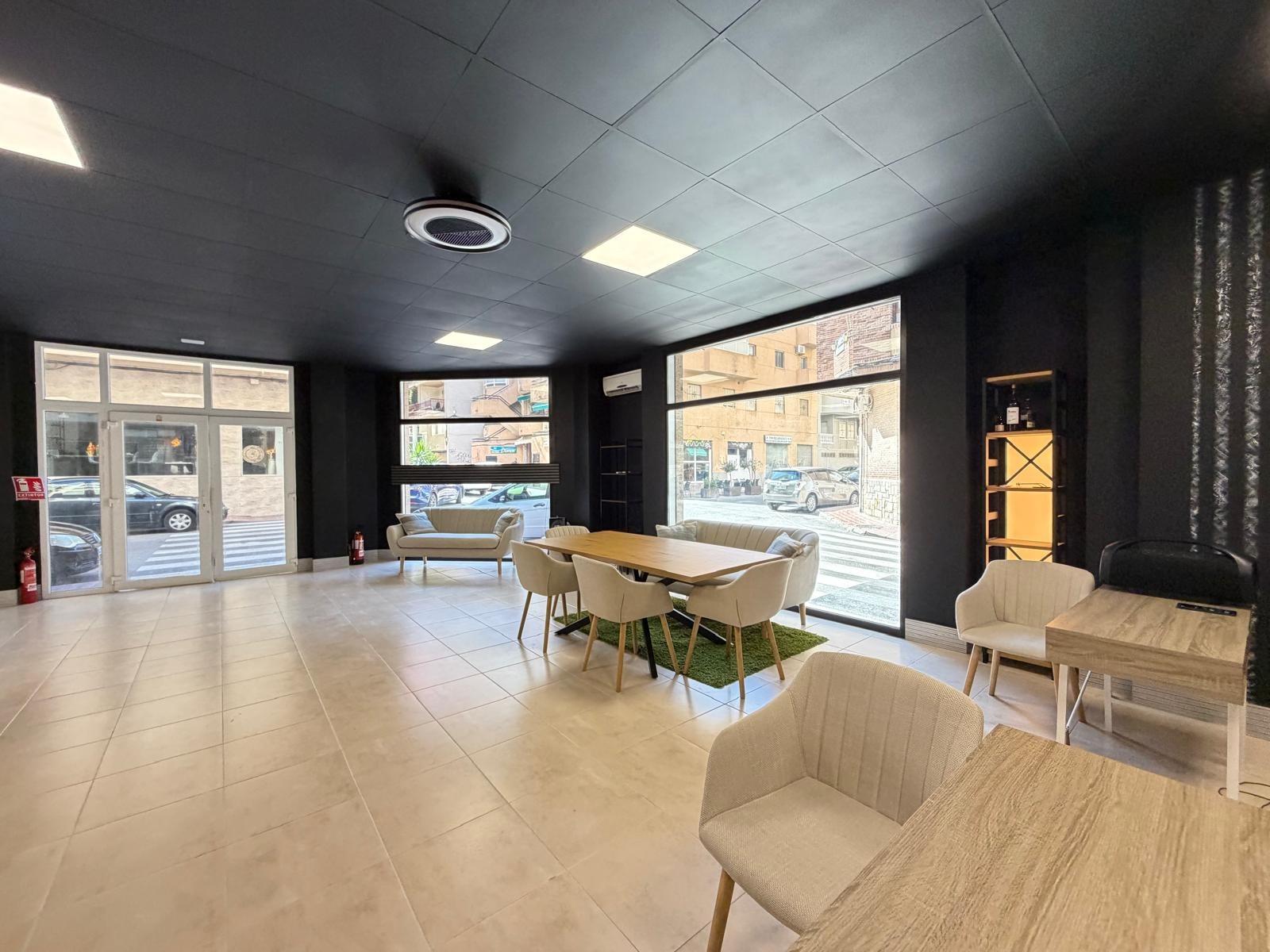 Lokal usługowy w Torrevieja, Alicante, Hiszpania 121 mkw. nr 183072