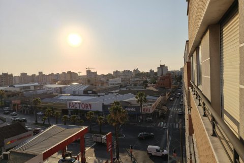 Lägenhet till salu i Torrevieja, Alicante, Spanien 2 sovrum, 70 kvm. Nr. 183069 - foto 12