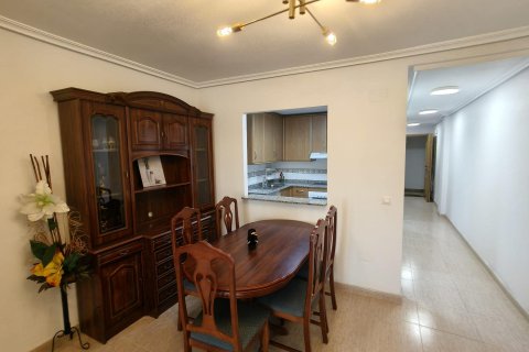 Lägenhet till salu i Torrevieja, Alicante, Spanien 2 sovrum, 70 kvm. Nr. 183069 - foto 15