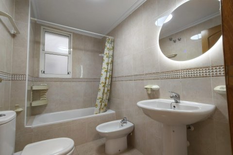 Lägenhet till salu i Torrevieja, Alicante, Spanien 2 sovrum, 70 kvm. Nr. 183069 - foto 27