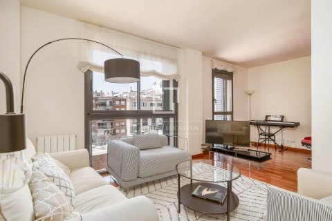 Apartment in Barcelona, Spain 2 bedrooms, 105 sq.m. No. 192653