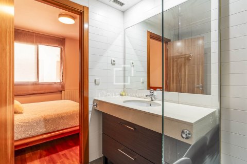 Apartment for sale in Barcelona, Spain 2 bedrooms, 105 sq.m. No. 192653 - photo 25