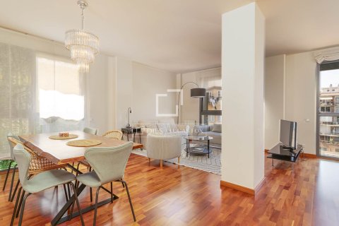 Apartment for sale in Barcelona, Spain 2 bedrooms, 105 sq.m. No. 192653 - photo 3