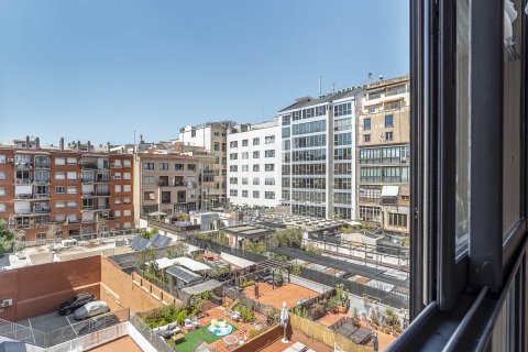 Apartment for sale in Barcelona, Spain 2 bedrooms, 105 sq.m. No. 192653 - photo 7