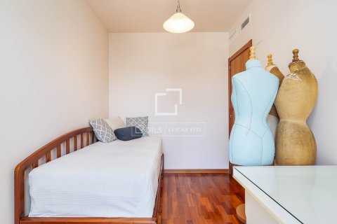 Apartment for sale in Barcelona, Spain 2 bedrooms, 105 sq.m. No. 192653 - photo 28