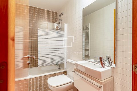Apartment for sale in Barcelona, Spain 2 bedrooms, 105 sq.m. No. 192653 - photo 30