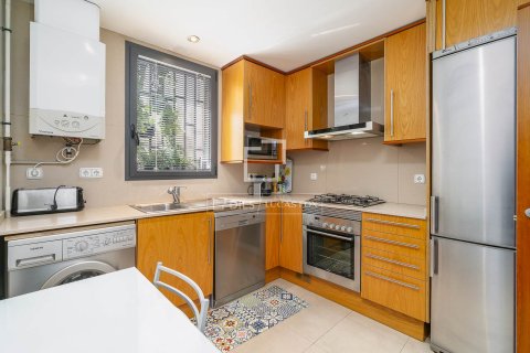 Apartment for sale in Barcelona, Spain 2 bedrooms, 105 sq.m. No. 192653 - photo 14