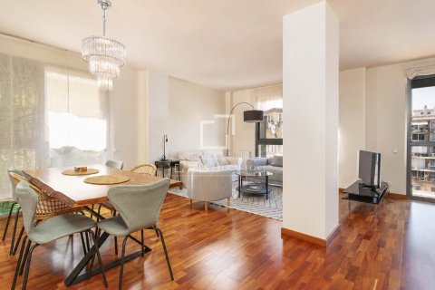 Apartment for sale in Barcelona, Spain 2 bedrooms, 105 sq.m. No. 192653 - photo 2