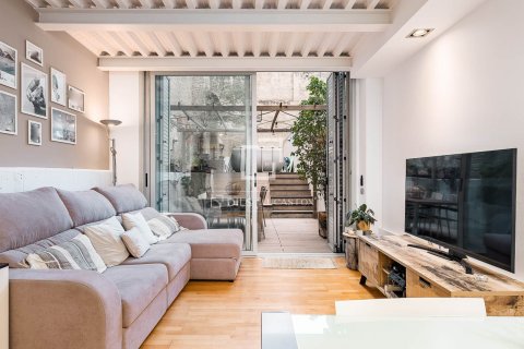 Villa zum Verkauf in Barcelona, Spanien 3 Schlafzimmer, 136 m2 Nr. 192654 - Foto 4
