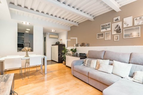 Villa zum Verkauf in Barcelona, Spanien 3 Schlafzimmer, 136 m2 Nr. 192654 - Foto 6