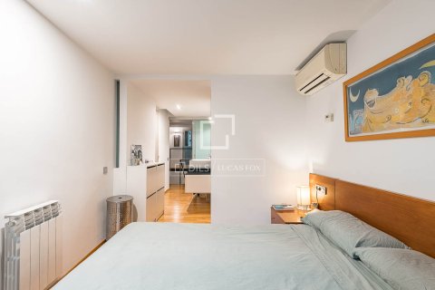 Villa zum Verkauf in Barcelona, Spanien 3 Schlafzimmer, 136 m2 Nr. 192654 - Foto 16