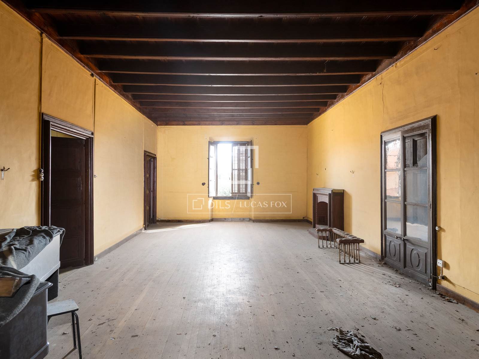 Propiedad comercial en Sant Andreu de Llavaneres, Barcelona, España 1847 m2 No. 192656