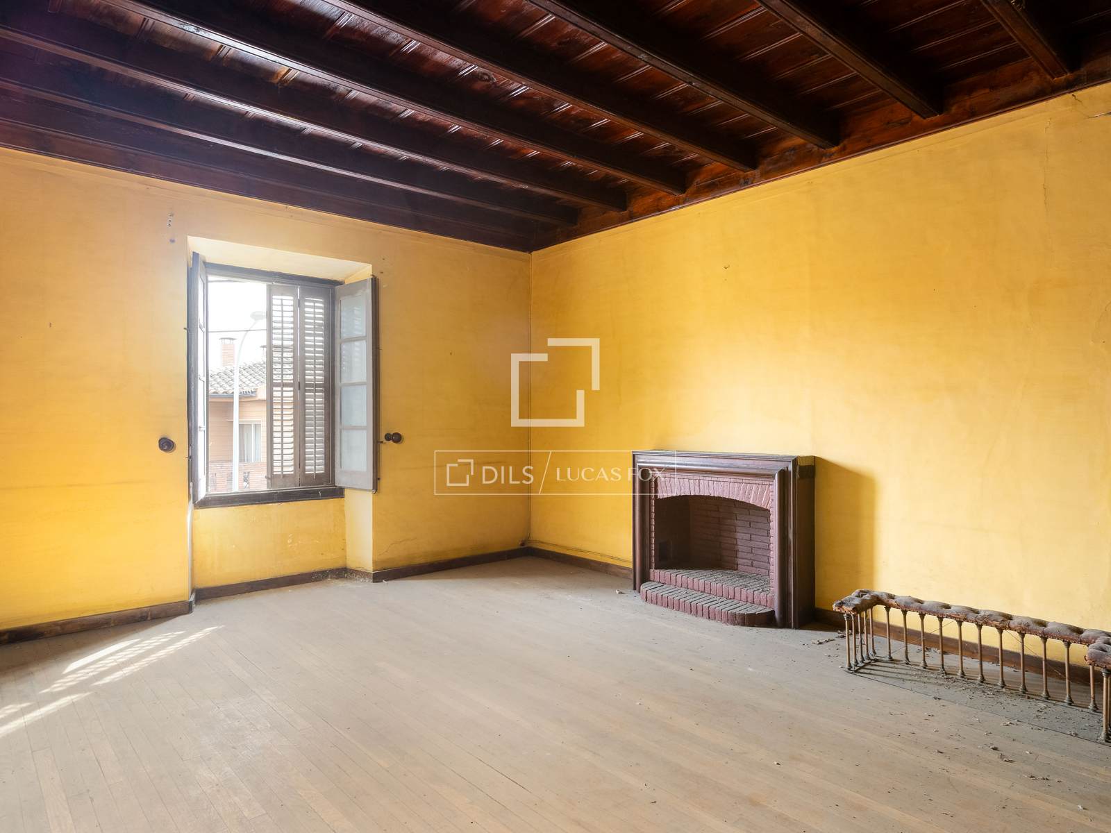 Propiedad comercial en Sant Andreu de Llavaneres, Barcelona, España 1847 m2 No. 192656