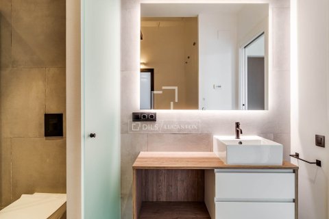 Apartment for sale in Barcelona, Spain 2 bedrooms, 85 sq.m. No. 192655 - photo 21