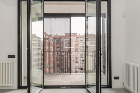 Apartment for sale in Barcelona, Spain 2 bedrooms, 85 sq.m. No. 192655 - photo 12