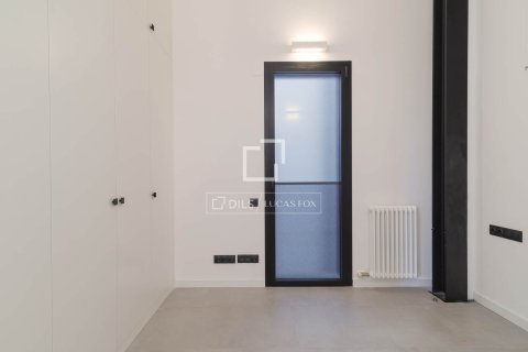 Apartment for sale in Barcelona, Spain 2 bedrooms, 85 sq.m. No. 192655 - photo 24