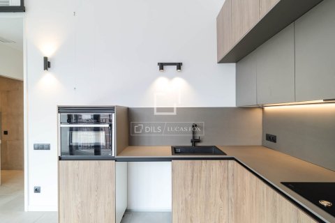 Apartment for sale in Barcelona, Spain 2 bedrooms, 85 sq.m. No. 192655 - photo 6