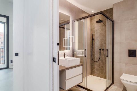Apartment for sale in Barcelona, Spain 2 bedrooms, 85 sq.m. No. 192655 - photo 29
