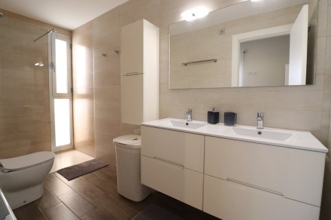 Продажа таухауса в Дайя Вьеха, Аликанте, Испания 3 спальни, 133м2 №143800 - фото 17