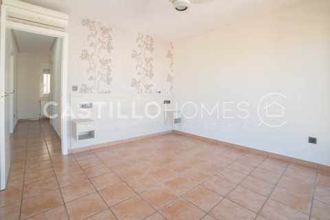 Villa for sale in Villamartin, Alicante, Spain 4 bedrooms, 195 sq.m. No. 143802 - photo 19