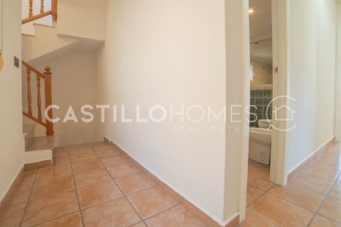 Villa for sale in Villamartin, Alicante, Spain 4 bedrooms, 195 sq.m. No. 143802 - photo 29