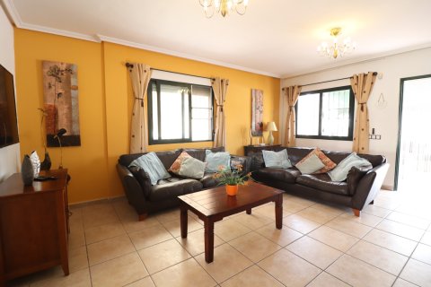 Villa for sale in Algorfa, Alicante, Spain 5 bedrooms, 151 sq.m. No. 143799 - photo 7