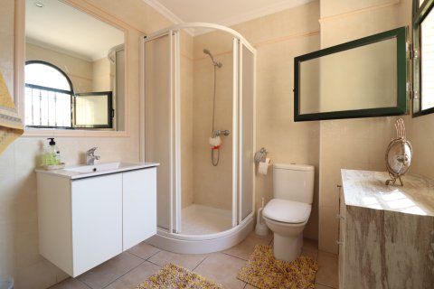 Villa for sale in Algorfa, Alicante, Spain 5 bedrooms, 151 sq.m. No. 143799 - photo 13