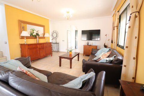 Villa for sale in Algorfa, Alicante, Spain 5 bedrooms, 151 sq.m. No. 143799 - photo 3