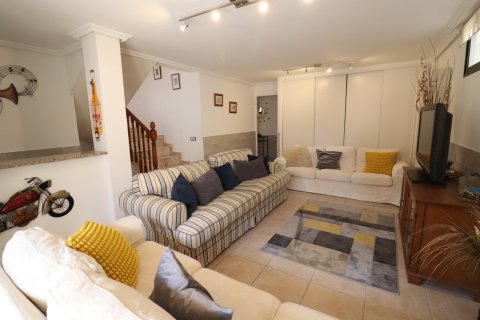 Villa for sale in Algorfa, Alicante, Spain 5 bedrooms, 151 sq.m. No. 143799 - photo 16