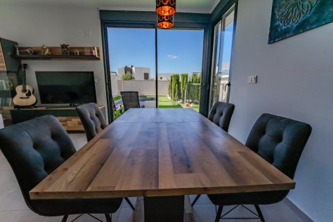 Продажа таухауса в Бенихофар, Аликанте, Испания 3 спальни, 162м2 №143797 - фото 5