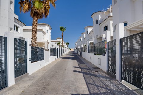 Huvila myytävänä San Fulgencio, Alicante, Espanja, 3 makuuhuonetta, 109 m2 No. 160583 - kuva 4