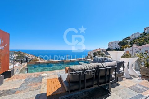 Huvila Roses, Girona, Espanja 3 makuuhuonetta, 256 m2 No. 158869